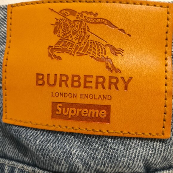 Burberry x Supreme Jeans Relaxed Straight - Picture 4 of 4